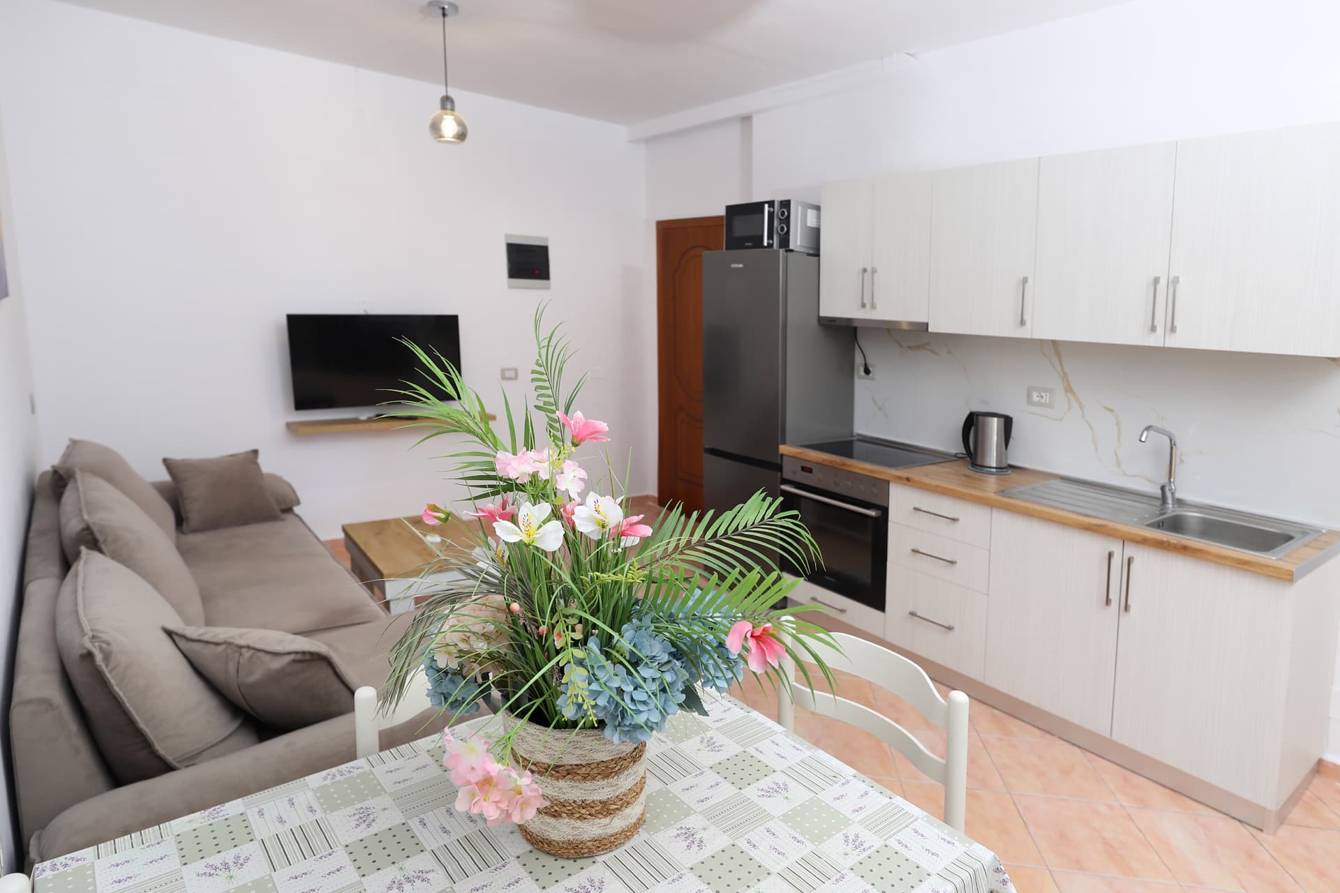 One-Bedroom Apartment — 7